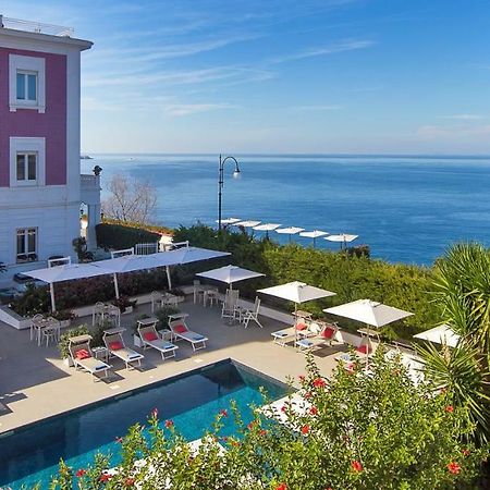Hotel Villa Garden Сант'Анджелло Экстерьер фото